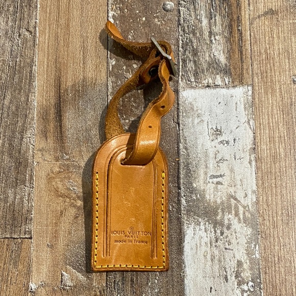 Louis Vuitton Leather Luggage Tag - Picture 1 of 9